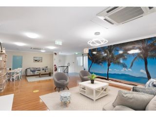 Twin room walking distance to Strand and Stadium! Guest house, Townsville - 1