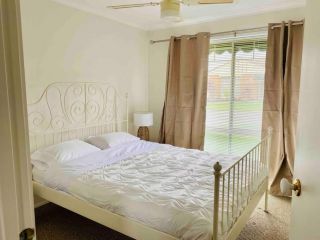 Two bedroom Holiday house Guest house, Safety Beach - 3