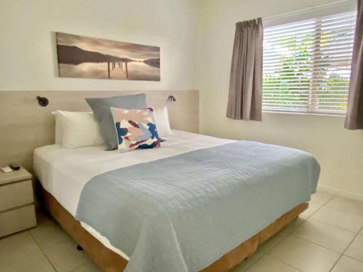 Two Bedroom Swim Out at Lagoons Apartment, Port Douglas - imaginea 7