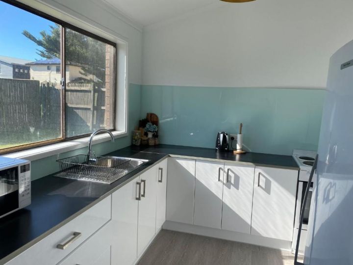 Two Pines Beach Cottage Guest house, Gerringong - imaginea 4