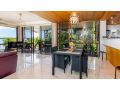 Two Storey Unit With Breathtaking Views Guest house, Queensland - thumb 10