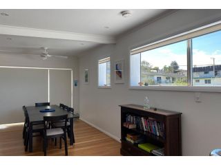 Ultimate Beach House' 19a Graham Street - views , peace & quiet Apartment, Anna Bay - 5