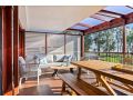 ULTIMATE LAKEFRONT LUXURY / BERKELEY VALE Guest house, New South Wales - thumb 6