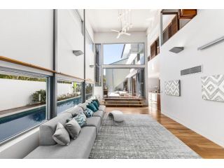 Ultimate light and space, Noosa Heads Guest house, Noosa Heads - 1