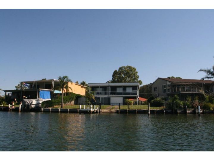 Unbeatable Waterfront Location Guest house, Sussex inlet - imaginea 19