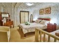 Underground Bed & Breakfast Bed and breakfast, Coober Pedy - thumb 1