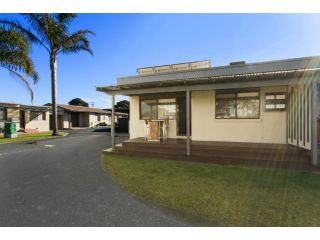 Unit 11 @ Ocean Bridge Guest house, Lakes Entrance - 2