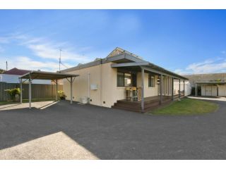 Unit 11 @ Ocean Bridge Guest house, Lakes Entrance - 5