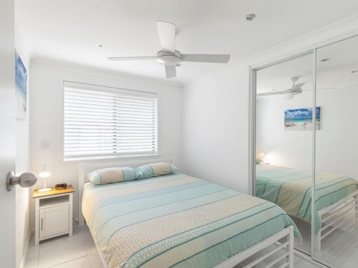 Unit 2 60 Tomaree Road fantastic duplex close to the water Guest house, Shoal Bay - imaginea 7