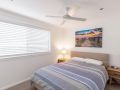 Unit 2 60 Tomaree Road fantastic duplex close to the water Guest house, Shoal Bay - thumb 8