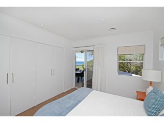Unit 2, Beach Gallery, 9 Andrew Street Point Arkwright, 500 BOND, LINEN SUPPLIED Apartment, Yaroomba - 3
