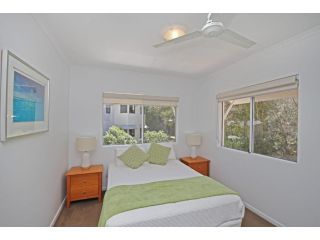 Unit 2, Beach Gallery, 9 Andrew Street Point Arkwright, 500 BOND, LINEN SUPPLIED Apartment, Yaroomba - 5
