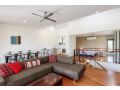Unit 2 Rainbow Surf - Modern, double storey townhouse with large shared pool, close to beach and shops Guest house, Rainbow Beach - thumb 5