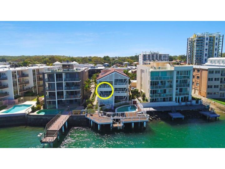Absolute Waterfront On The Pumicestone Passage Guest house, Caloundra - imaginea 2