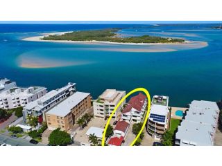 Absolute Waterfront On The Pumicestone Passage Guest house, Caloundra - 4