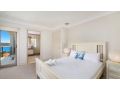 Unit 36 - 4 Bed Platinum Ocean View Guest house, Terrigal - thumb 5