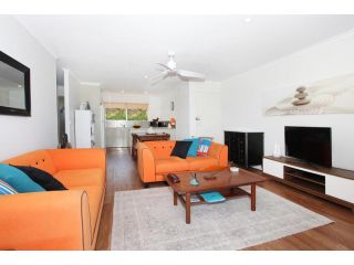 Unit 4 'Ocean Air', Coolum Beach Apartment, Coolum Beach - 3