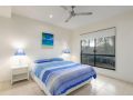 Unit 4 Rainbow Surf - Modern, double storey townhouse with large shared pool, close to beach and shop Guest house, Rainbow Beach - thumb 5