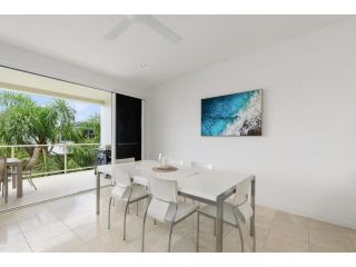 Unit 9 1 Park Cr 200m to cafes and 400m to beach Apartment, Sunshine Beach - 4