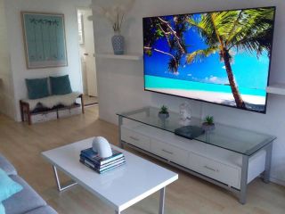 Bribie Island Unit - Amazing Beaches & Lifestyle! Apartment, Bongaree - 3