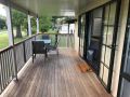 Updated 2-bedroom cottage full of country charm! Guest house, Queensland - thumb 4