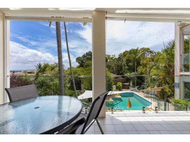 UPPER HASTINGS ST Views to die for up in Little Cove, Noosa Heads Apartment, Noosa Heads - imaginea 16