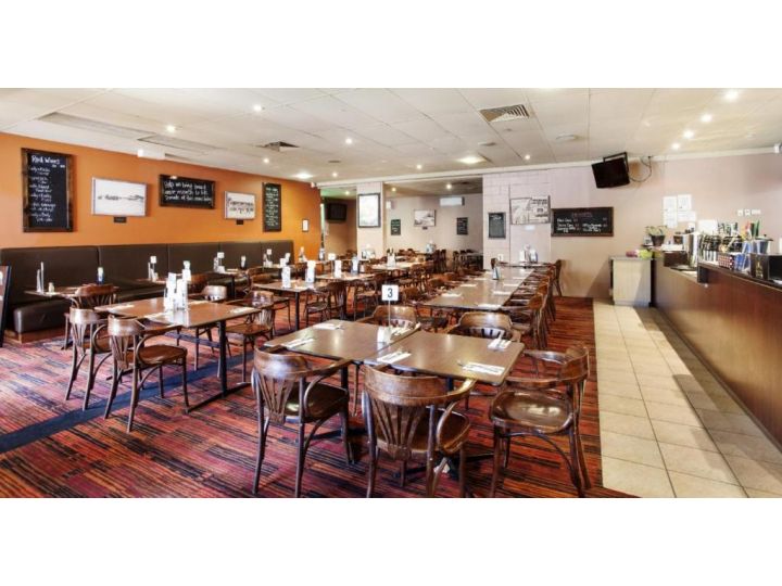 Upper Ross Hotel Hotel, Townsville - imaginea 17