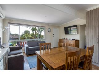 Upstairs Cottage On Beachurst Apartment, Dromana - 4