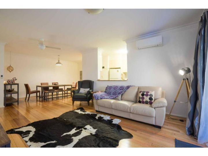 Urban Escape â€“ Strathfield Apartment, Sydney - imaginea 1