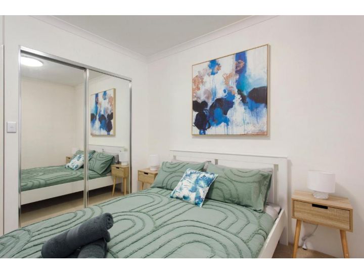 Urban Living Apartment, Perth - imaginea 9