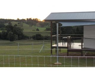 Valley Cabins By The Creek Villa, Queensland - 4