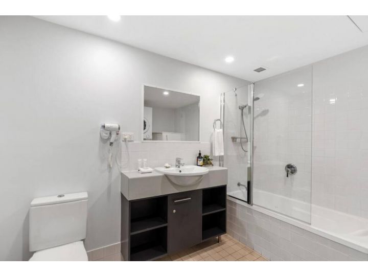 VERANO 4 5 star Luxury Accommodation - Heated Pool and Spa Apartment, Noosaville - imaginea 9