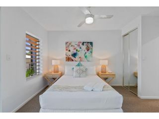 VERANO 4 5 star Luxury Accommodation - Heated Pool and Spa Apartment, Noosaville - 3