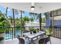 VERANO 4 5 star Luxury Accommodation - Heated Pool and Spa Apartment, Noosaville - thumb 2