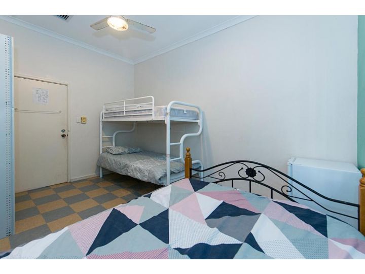 Victoria Park Lodge Hostel, Perth - imaginea 6