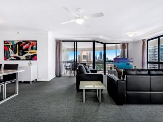 Victoria Square 2 Bed Ocean View Broadbeach Apartment, Gold Coast - 2