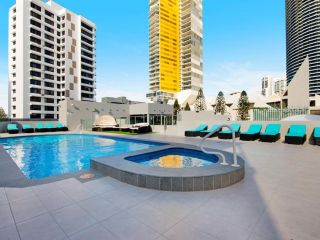 Victoria Square 2 Bed Ocean View Broadbeach Apartment, Gold Coast - 4