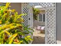 Villa Casa- Spacious apartment with lush courtyard Apartment, Queensland - thumb 15