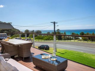 Villa Killara Gorgeous Ocean Views and Just Metres from the Sand Guest house, Vincentia - 1