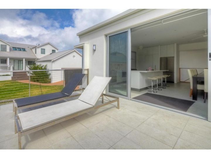 Villa Moyne - located in a quiet cul de sac and designed for beach families Guest house, Port Fairy - imaginea 17