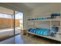 Villa Moyne - located in a quiet cul de sac and designed for beach families Guest house, Port Fairy - thumb 13