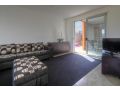 Villa Moyne - located in a quiet cul de sac and designed for beach families Guest house, Port Fairy - thumb 18