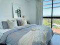 Villa Sol - Luxury 3 Bedroom Villa in Kirra Apartment, Gold Coast - thumb 6