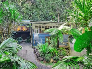 Villa Vihara Rainforest Penthouse Apartment, Innisfail - 2