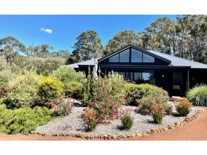 Villa Vines @ Rivendell Winery Estate Guest house, Western Australia - imaginea 1