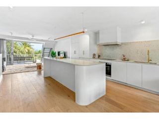 Village vibes & coastal life, Sunshine Beach Apartment, Sunshine Beach - 4