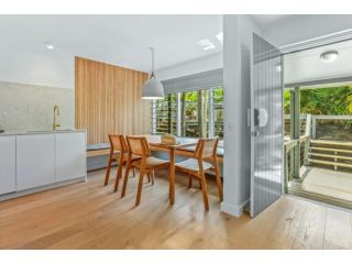 Village vibes & coastal life, Sunshine Beach Apartment, Sunshine Beach - 1