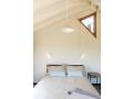 Vineyard Stay - 15 mins to city 7 mins to airport Guest house, Tasmania - thumb 18