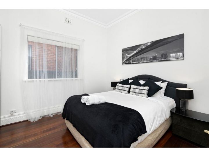 Vintage on Vincent, Quality Family Home Guest house, Perth - imaginea 3