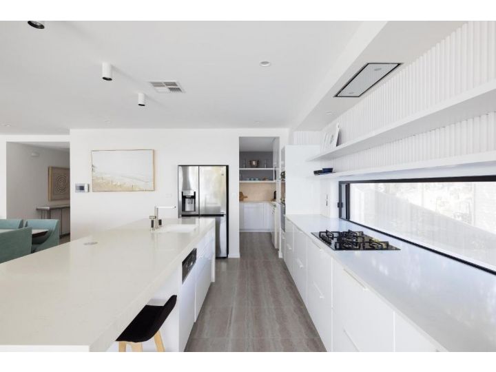 Vueone - Nelson Bay Beach House that is pure luxury Guest house, Nelson Bay - imaginea 12